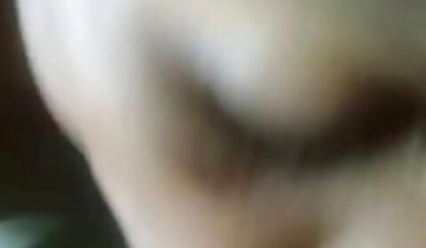 Hindi desi sex xxx Mi Hermanastro me espí_a y viene a mi cama a darme una rica follada y me deja su semen caliente en mi coñ_o sex