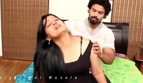Indian aunty neighbour fuck hot lonely aunty romance with massage boy for money... -- Desi Midnight Videos -- MidNight Masala..